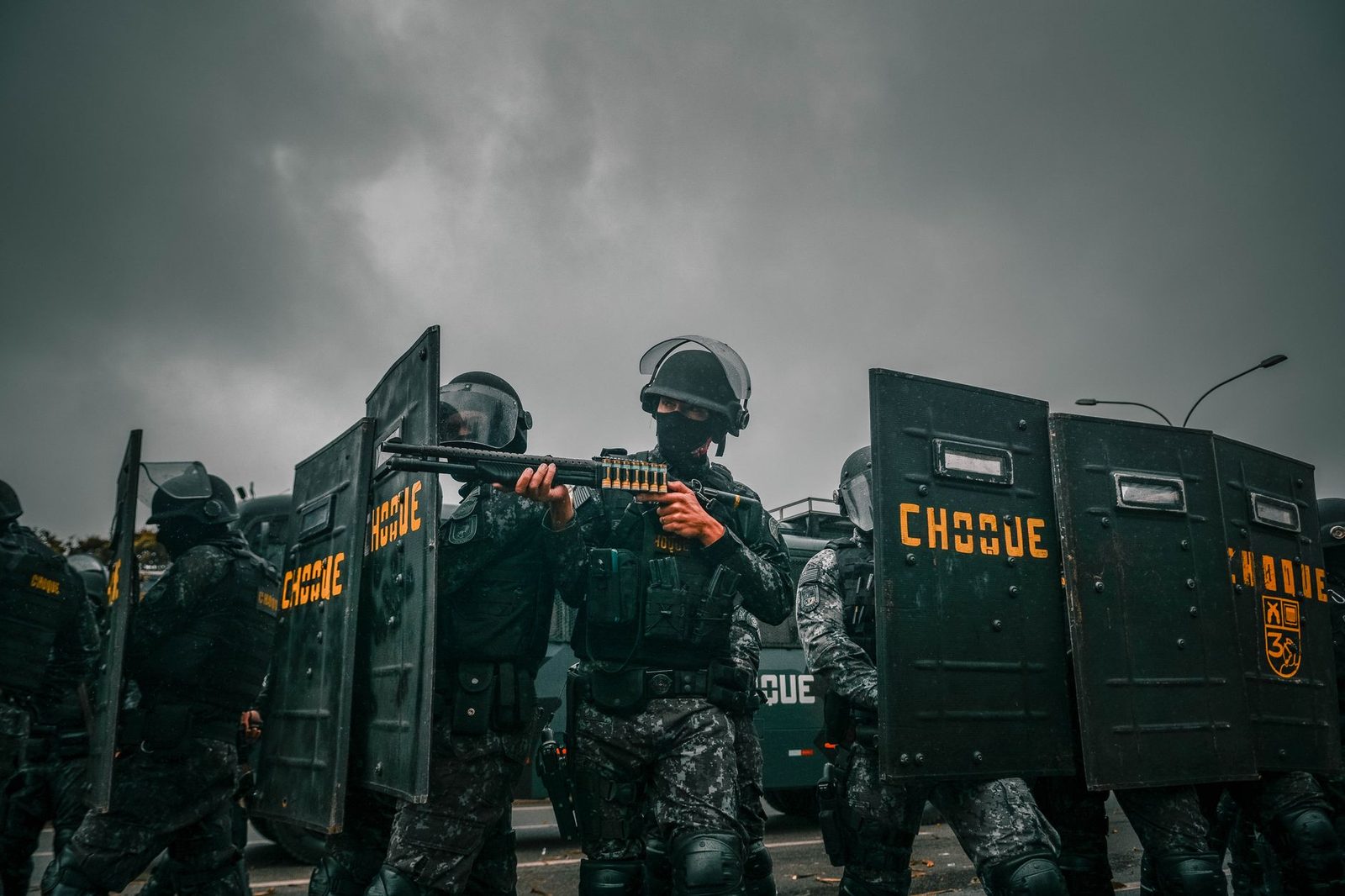 Cabal critica a Petro por viaje a Italia en crisis del Cauca