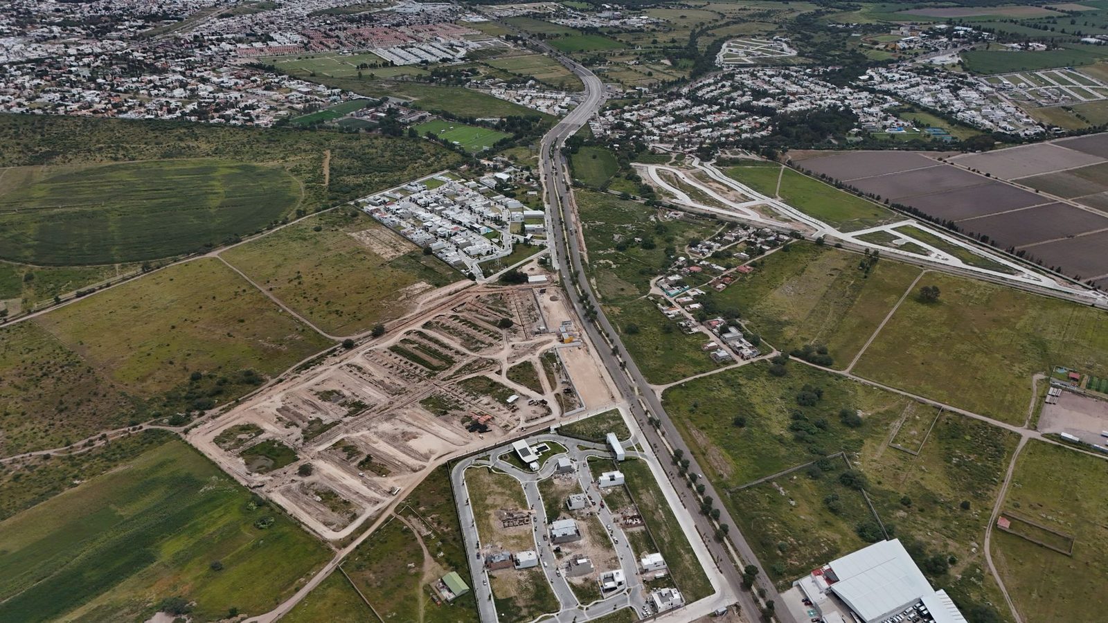 Carlos Amaya anuncia inversiones en infraestructura para Rondón, Viracachá y Ciénega